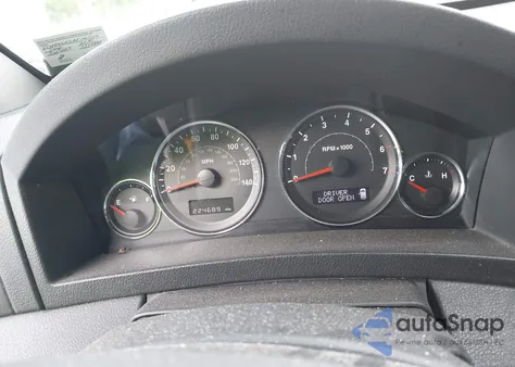 2010 Jeep Grand Cherokee Laredo z USA, uszkodzony, nr VIN 1J4PR4GK2AC100209